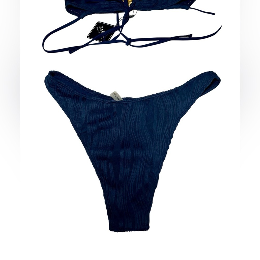 Zaful Textured Bikini Size L (US 8-10) – High Cut, Sparkle Metal Detail - Picture 8 of 10